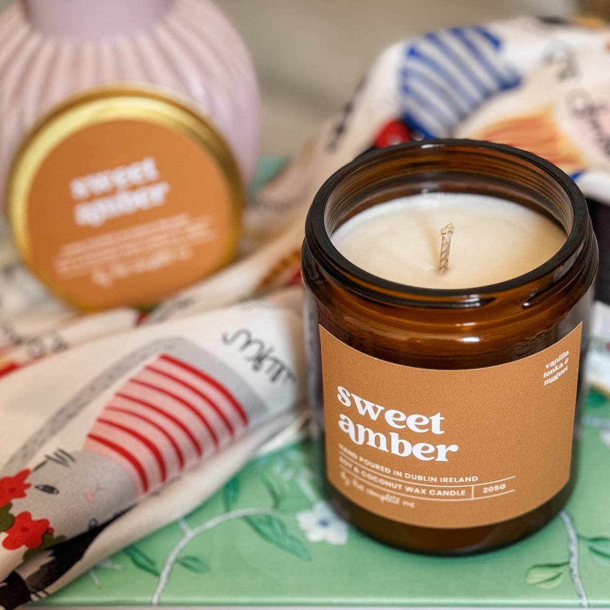 Sweet Amber Scented Candle