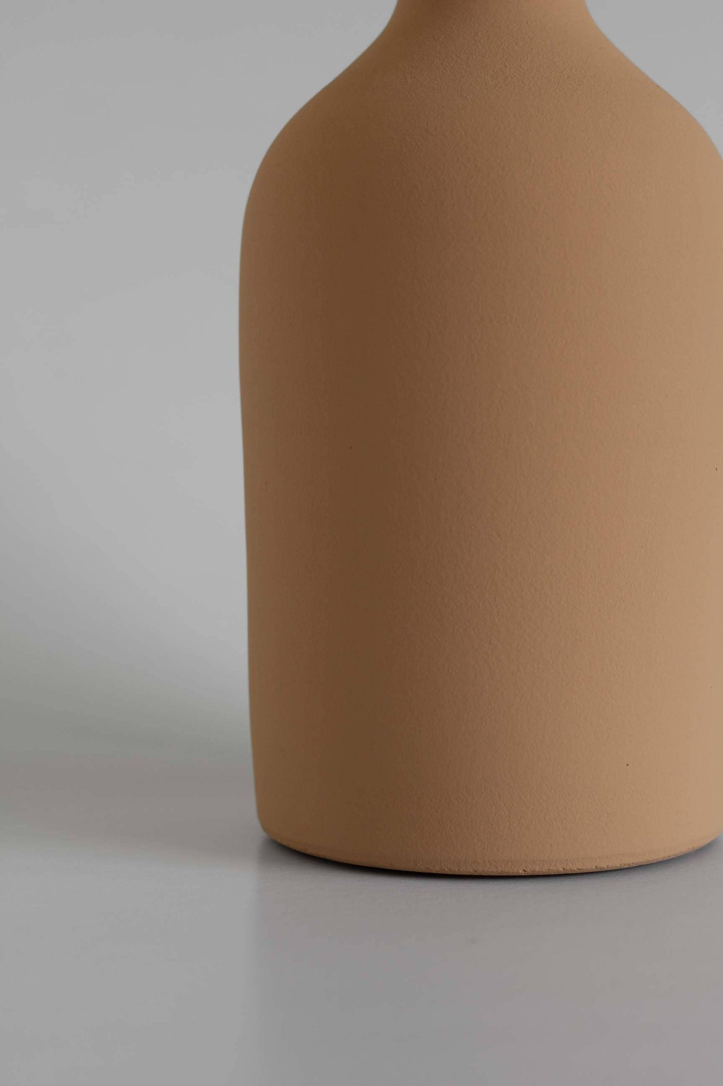 Peach Ceramic Vase - Blanc 02