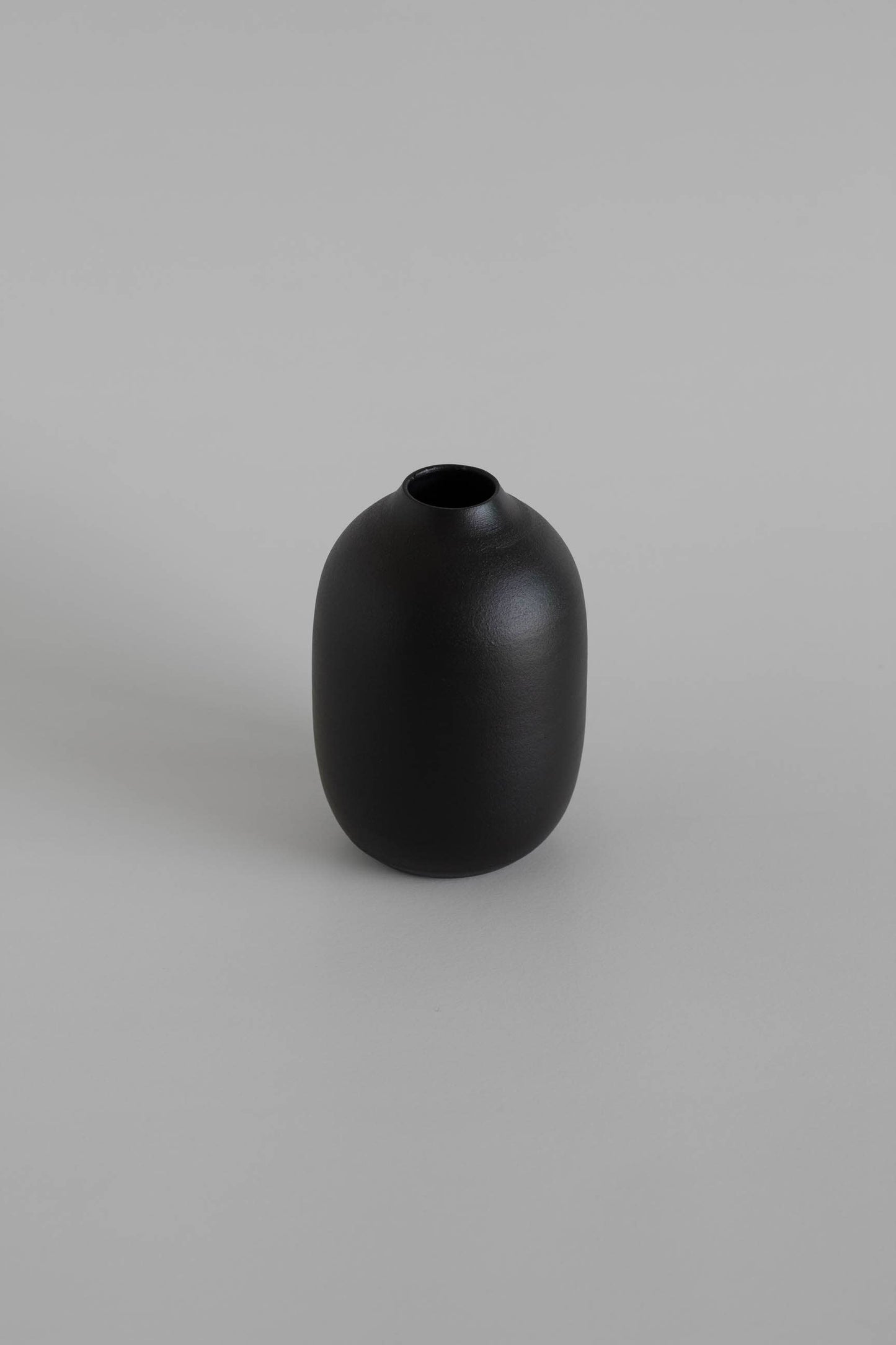 The Island Collection 04 - Black Vase