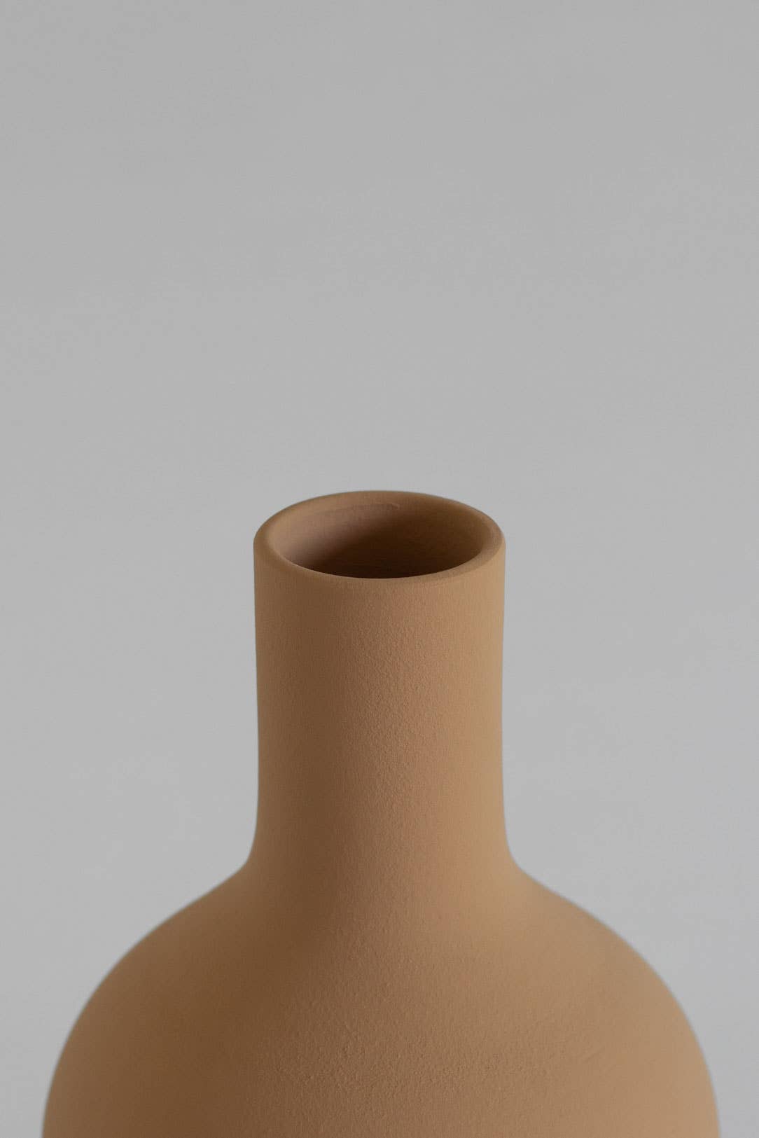 Peach Ceramic Vase - Blanc 02