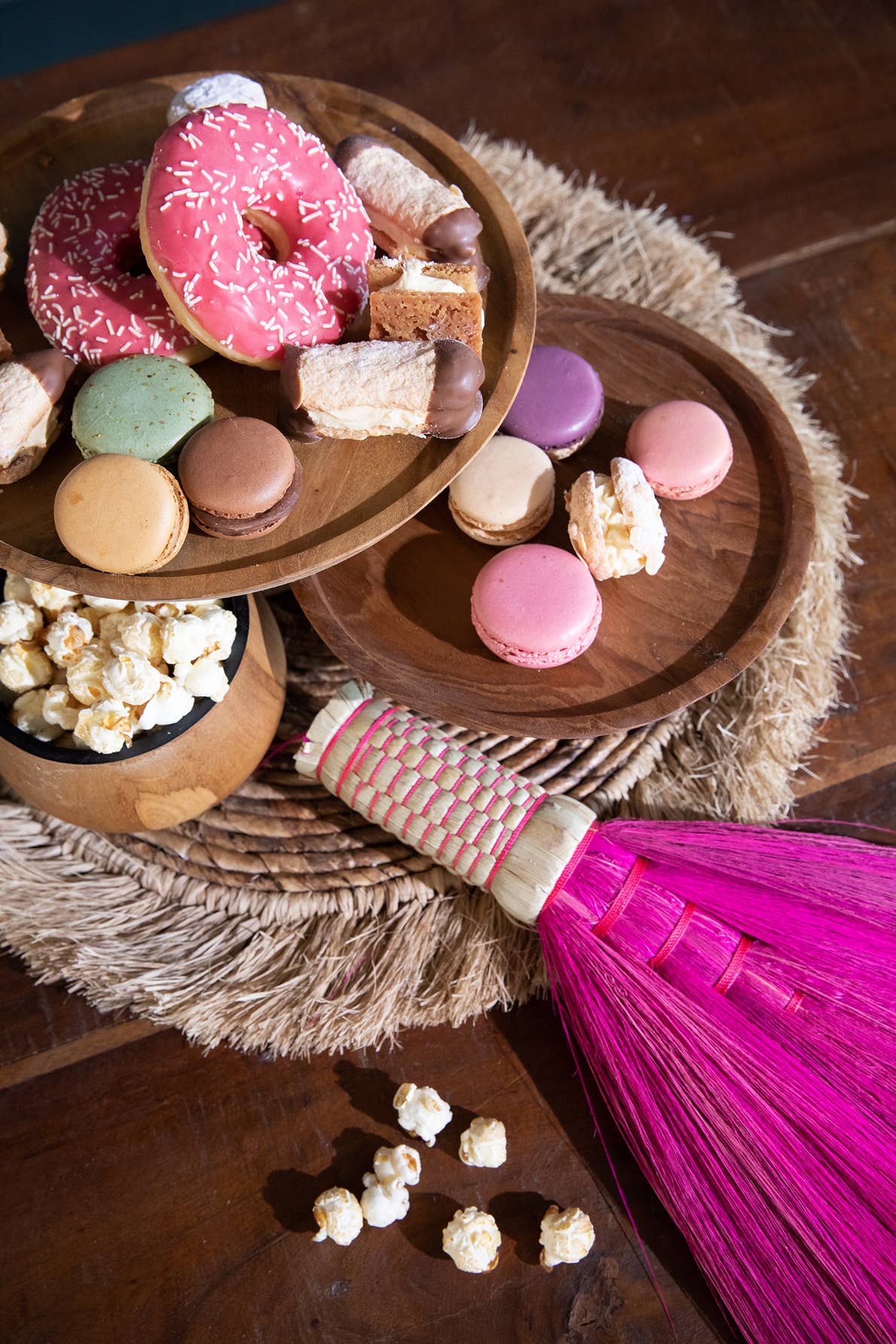 The Teak Root Cake Dish