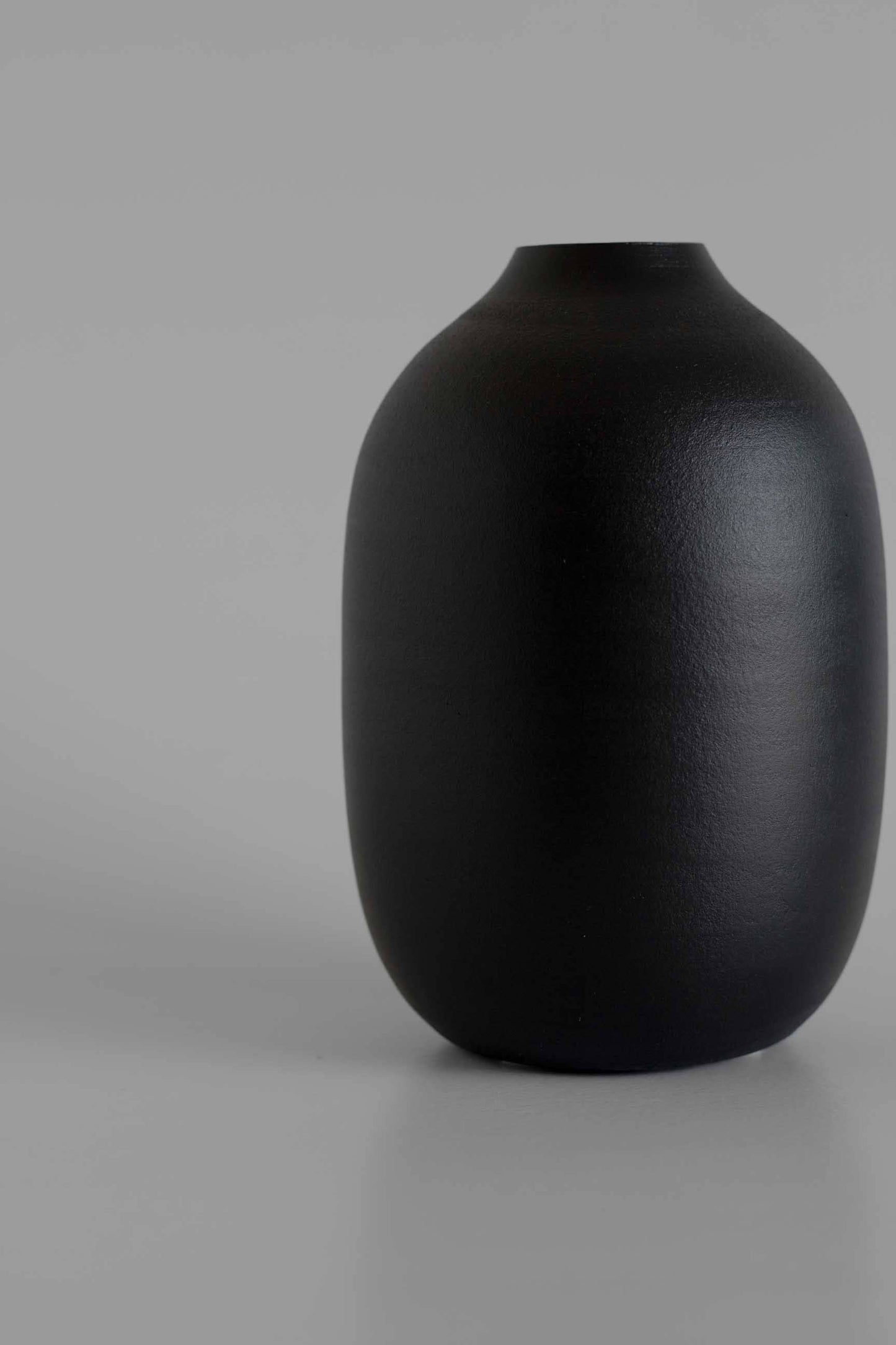 The Island Collection 04 - Black Vase