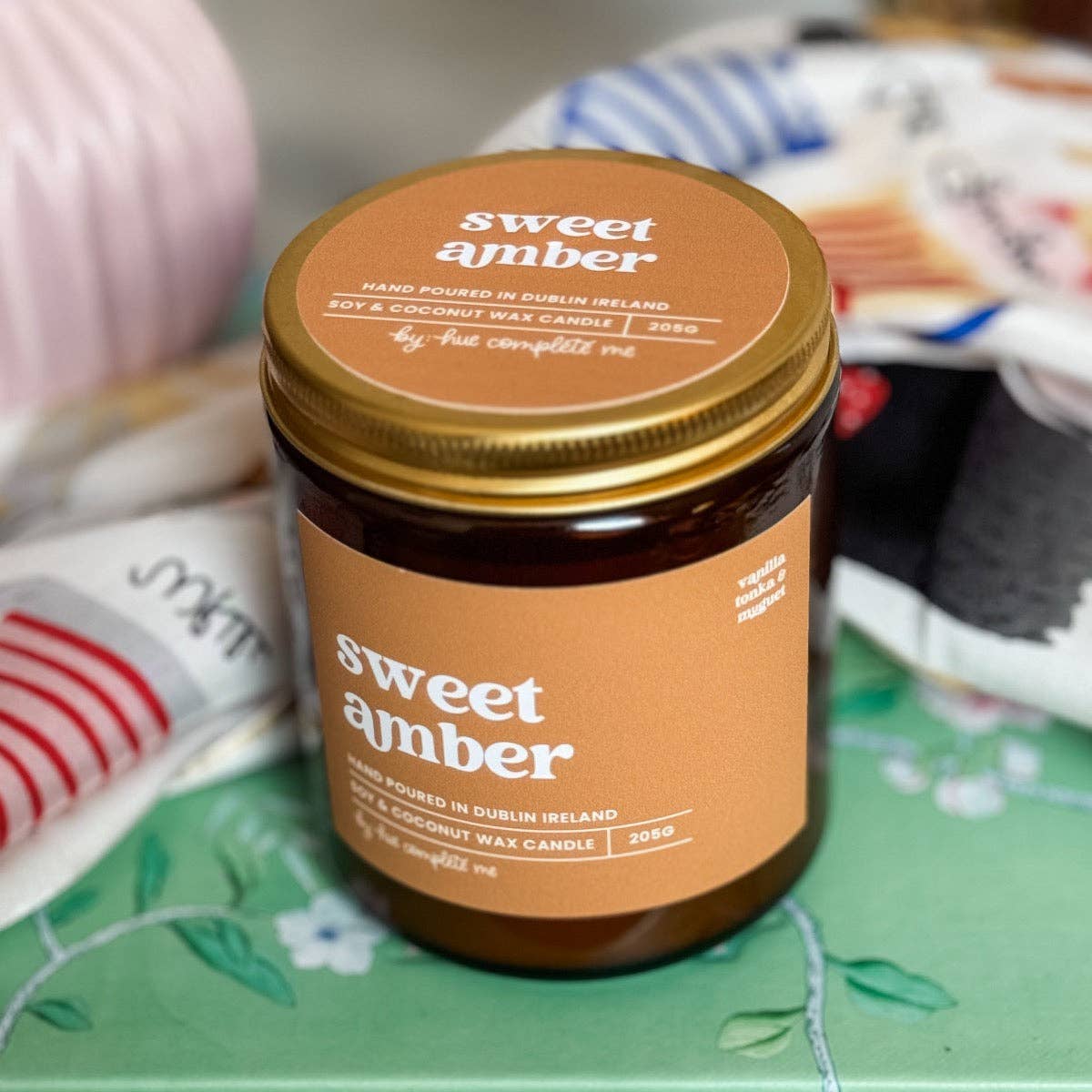 Sweet Amber Scented Candle