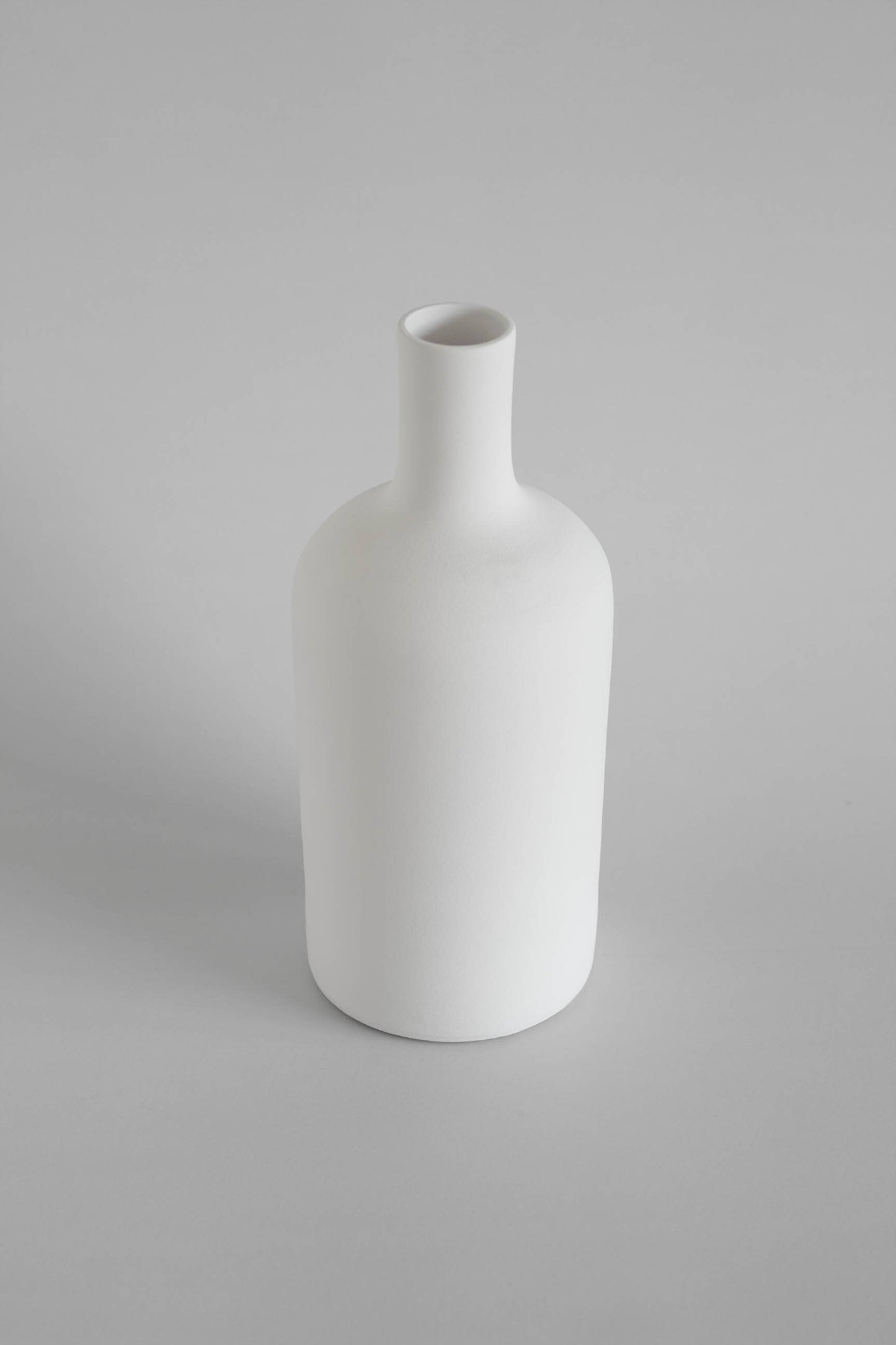 White Ceramic Vase - Blanc Collection 02