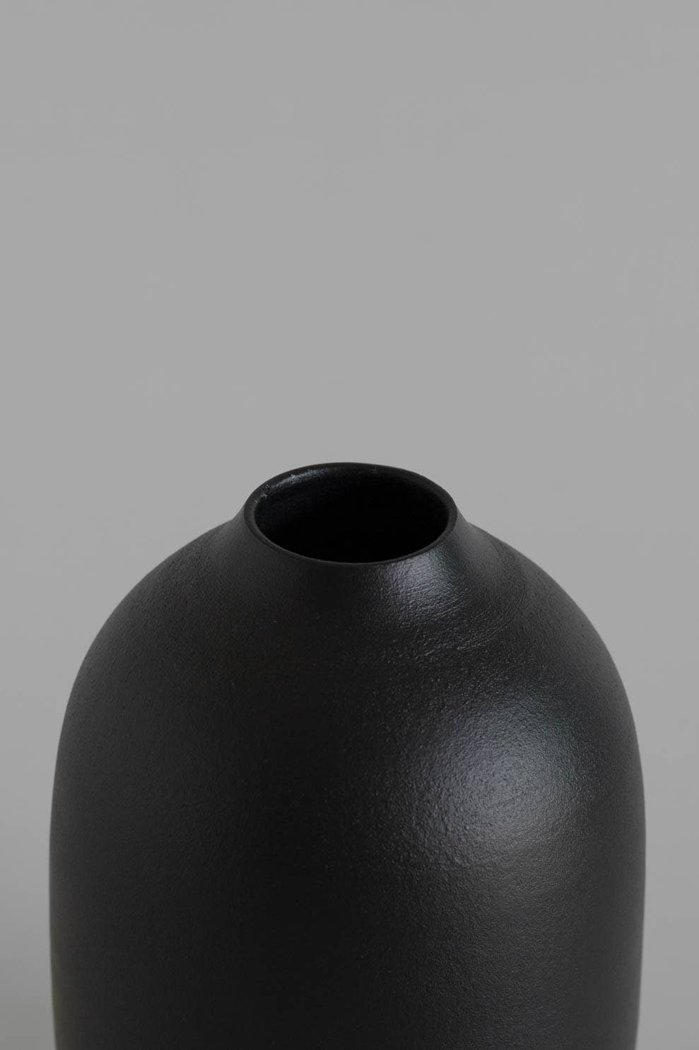 The Island Collection 04 - Black Vase